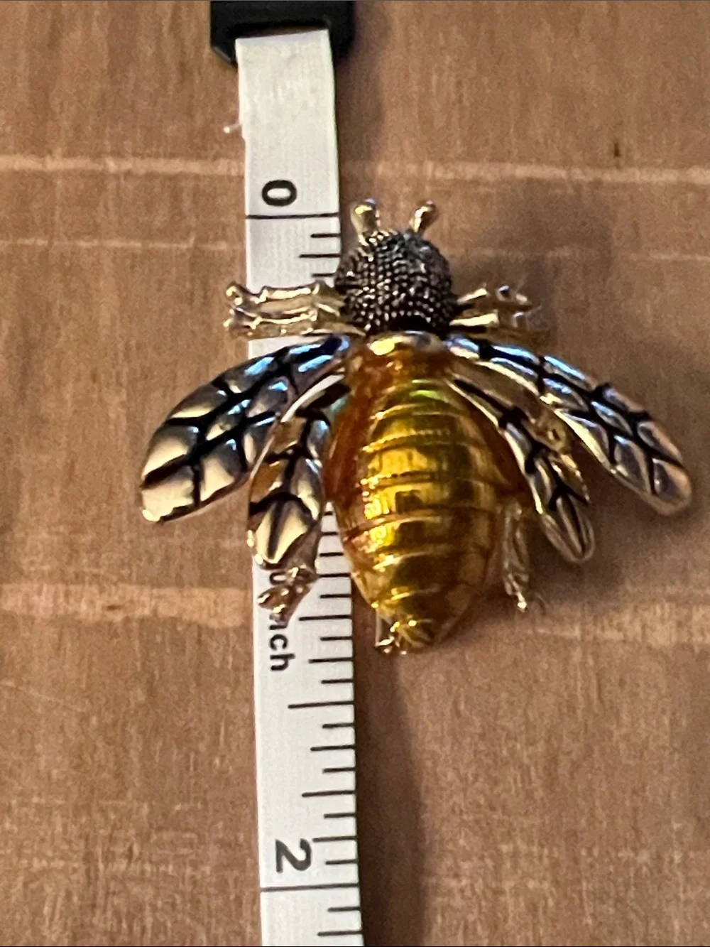 3/$18 Gold-Toned Bee Pin with Amber Faceted Body Lot 6044